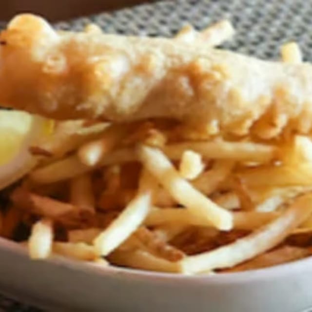 Kids fish n chips.