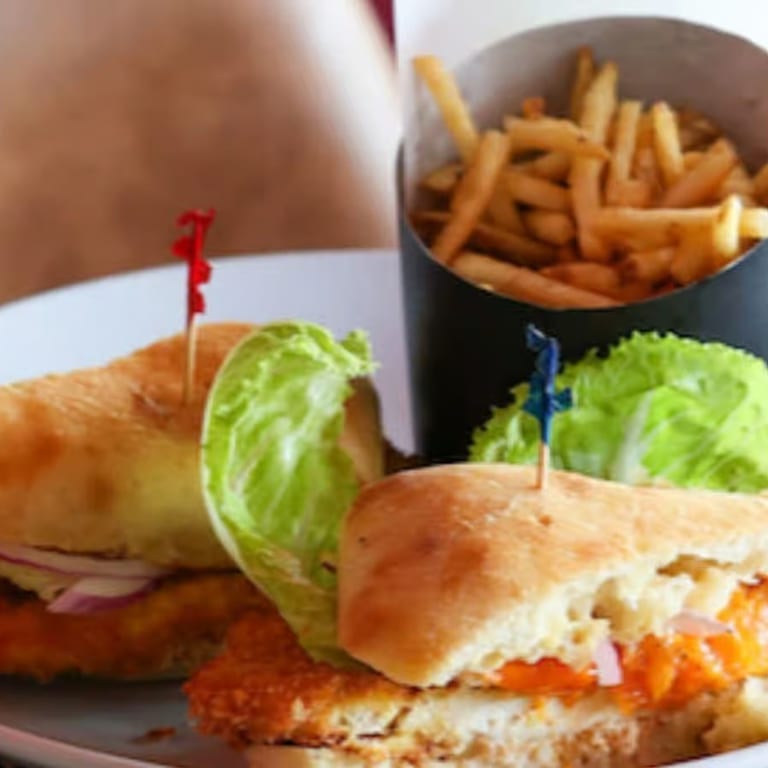 Delicious Chicken Sandwiches: A Must-Try!